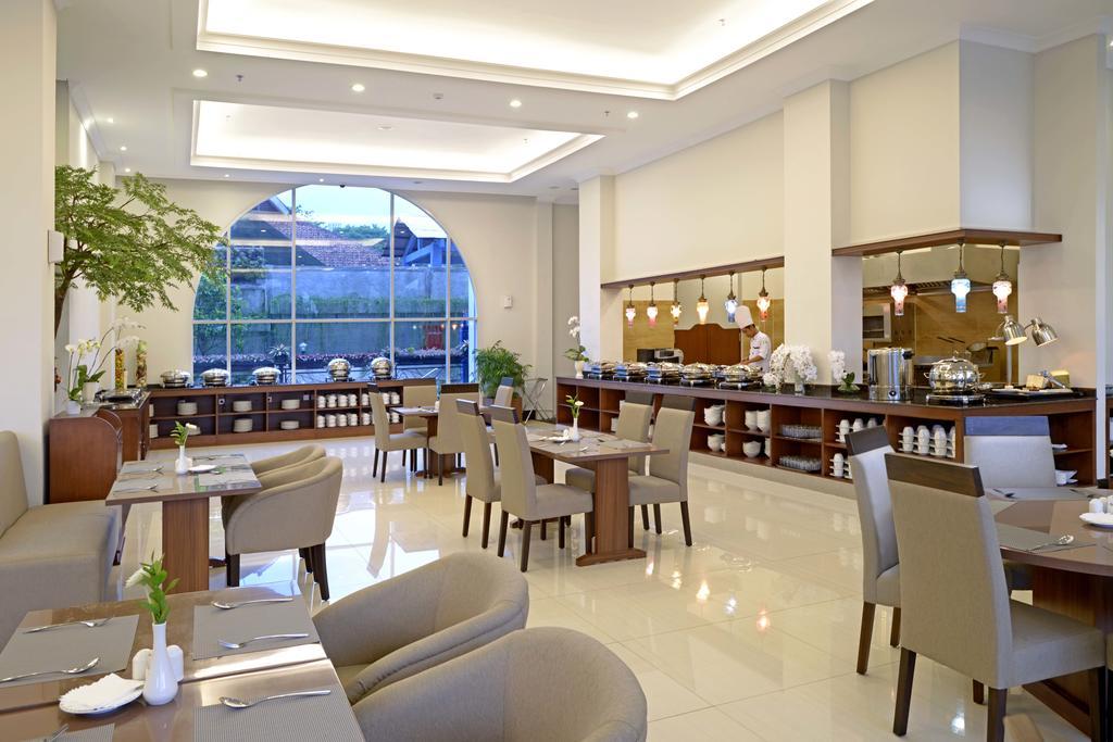 Hotel The Sahira Syariah 4*